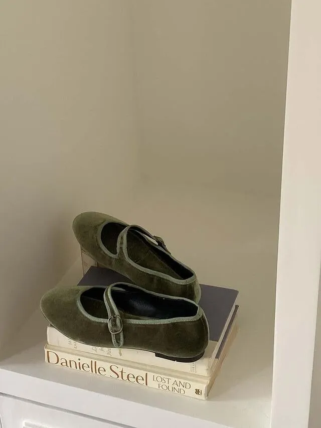 [ Pre-order ] Velvet Mary Jane Flat Shoes