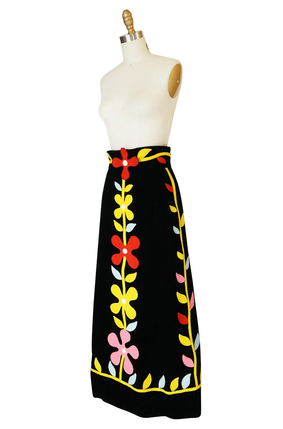1970s Malcolm Starr Bright Flower Felt Applique on Velvet Skirt