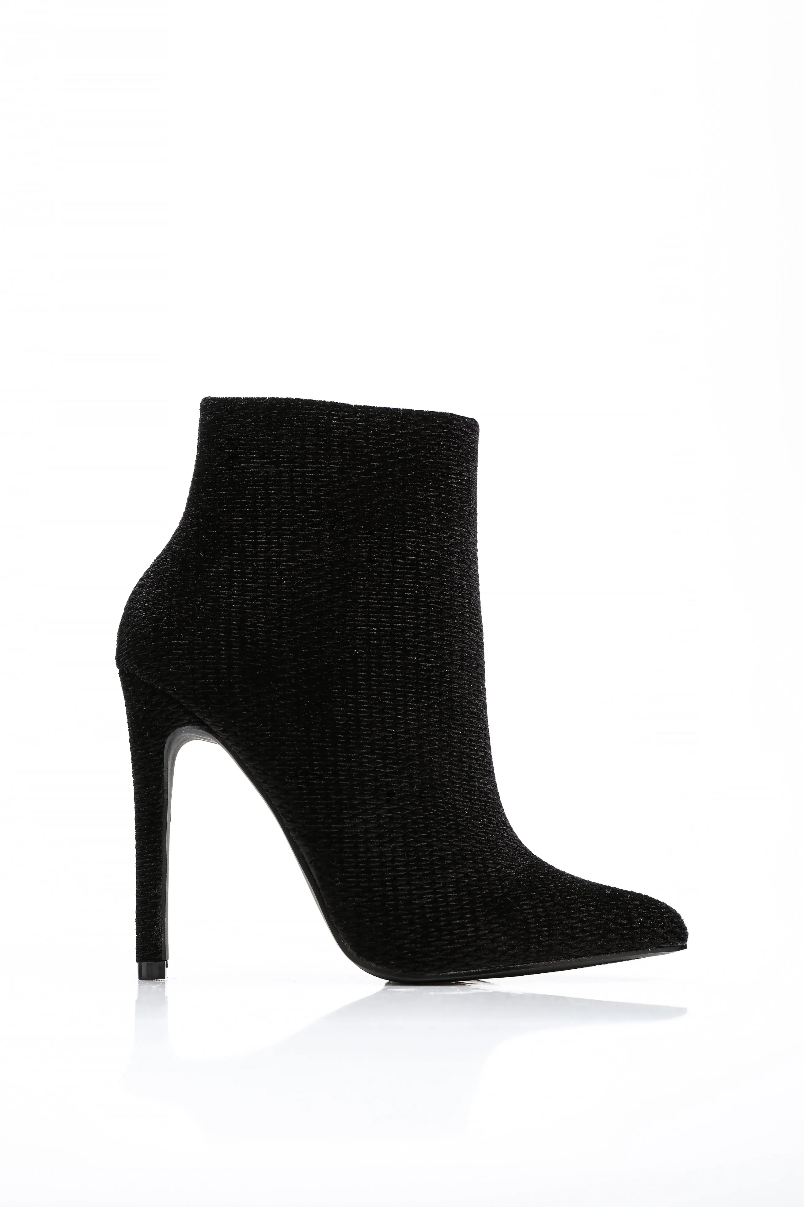 A Velvet Shock Heel - Black