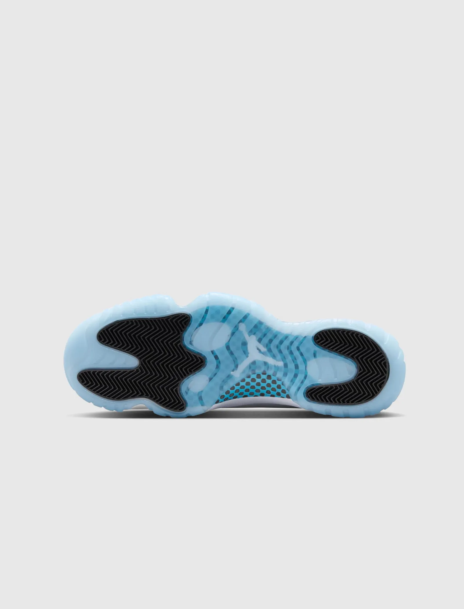 AIR JORDAN 11 RETRO "LEGEND BLUE"
