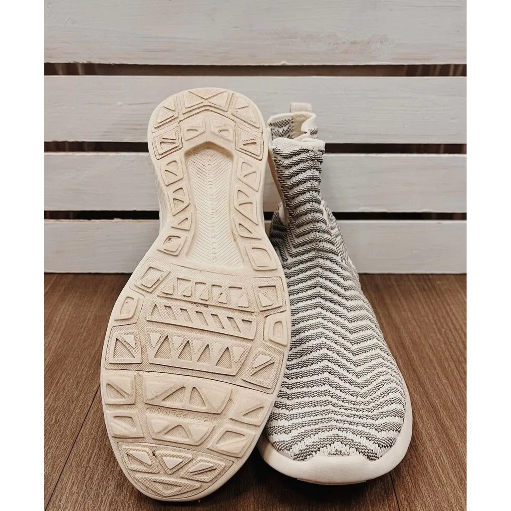 APL Techloom Chelsea High-Top Sneakers - Size 7