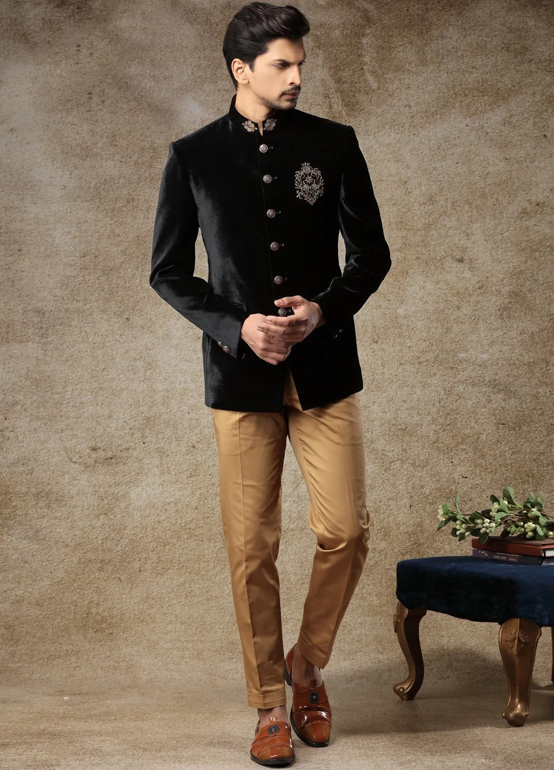 Black Velvet Jodhpuri