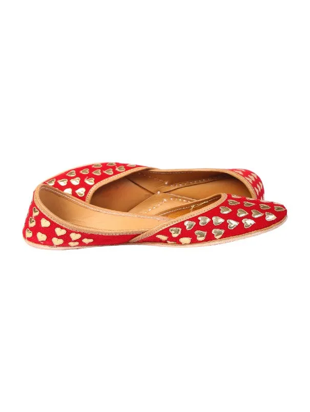 Red Heart - Red Embroidered Velvet Juttis