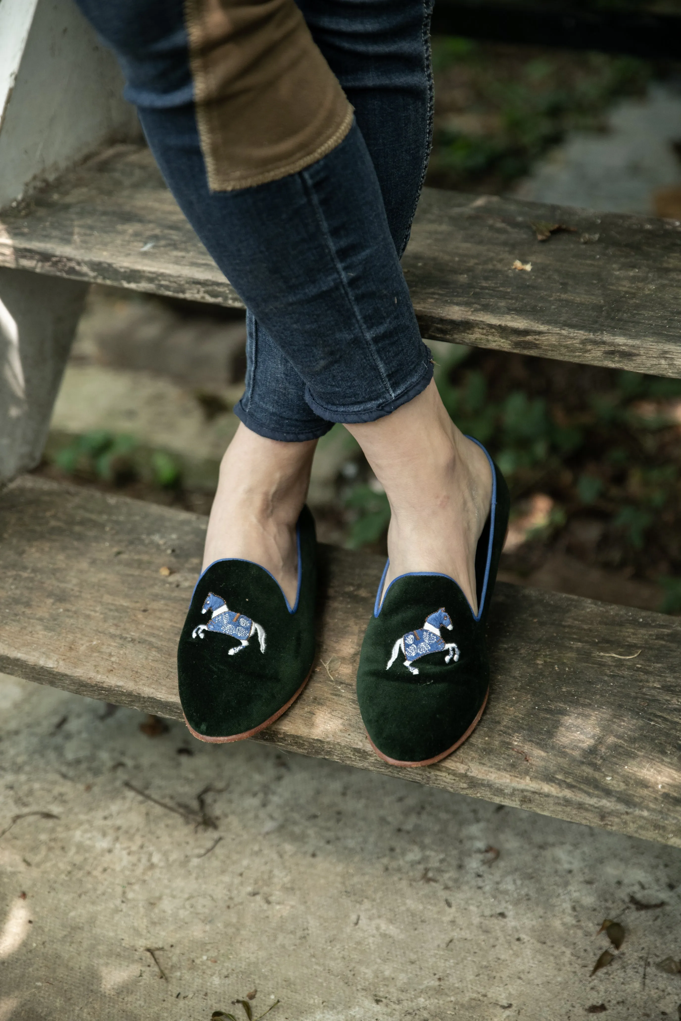 Rönner Mimosa Snaffle Navy & Gold Velvet Loafer