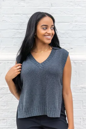 SELDEN SLEEVELESS SWEATER