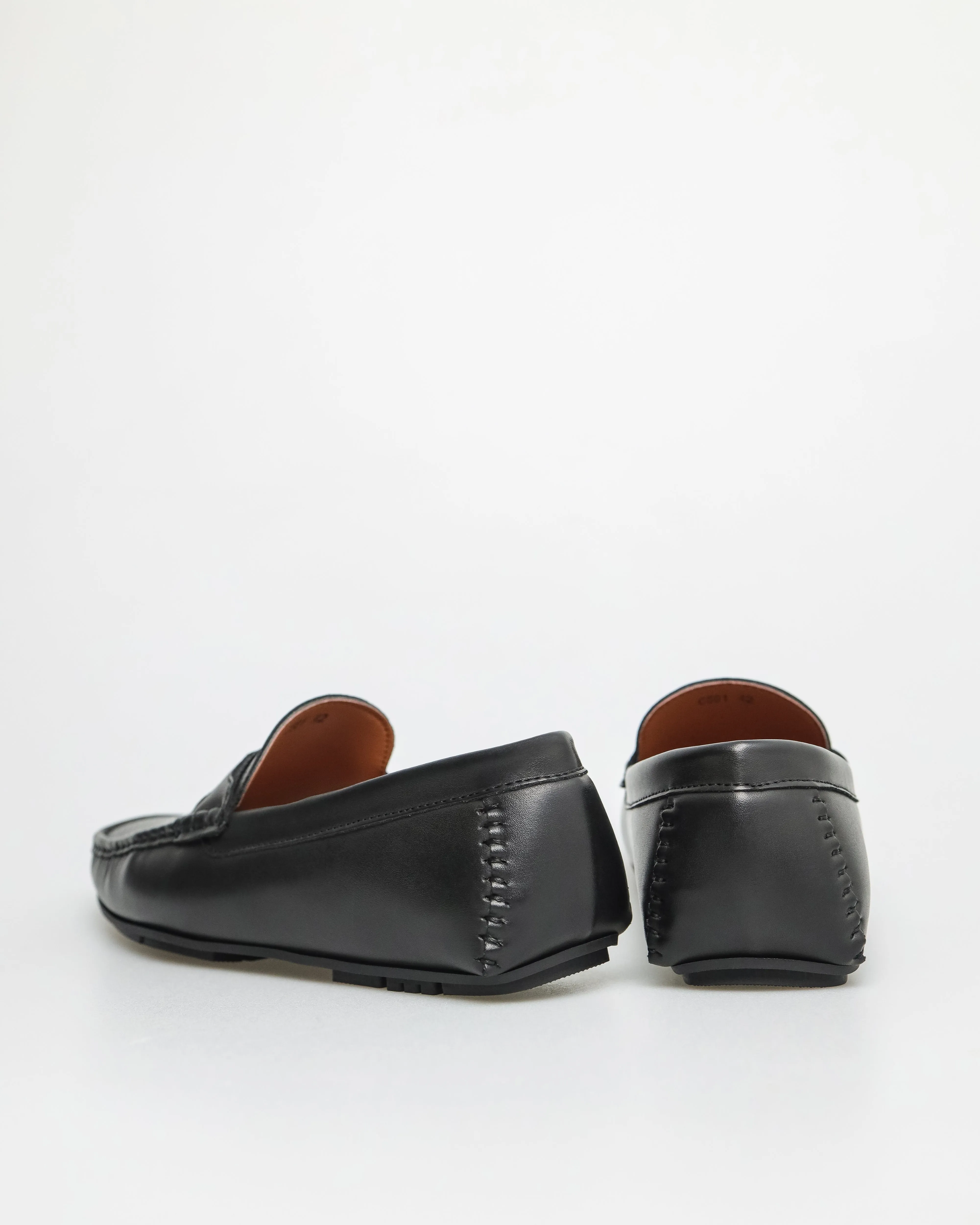 Tomaz C581 Men's Buckle Moccasins