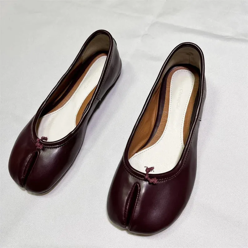Vintage Women Burgundy Bliss Tabi Split Shoes