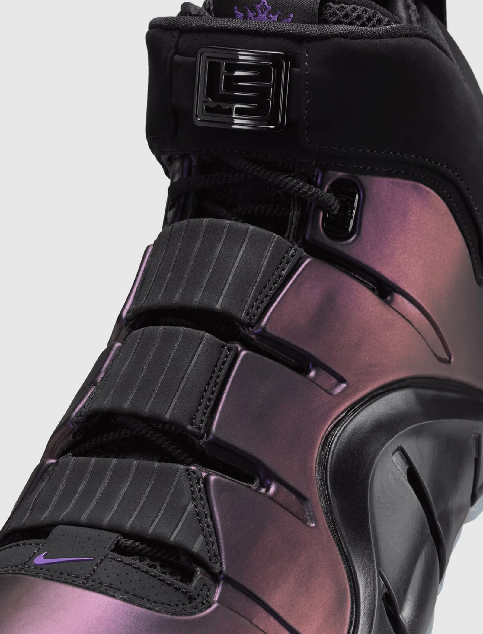 ZOOM LEBRON IV "BLACK/VARSITY PURPLE-BLUE TINT"